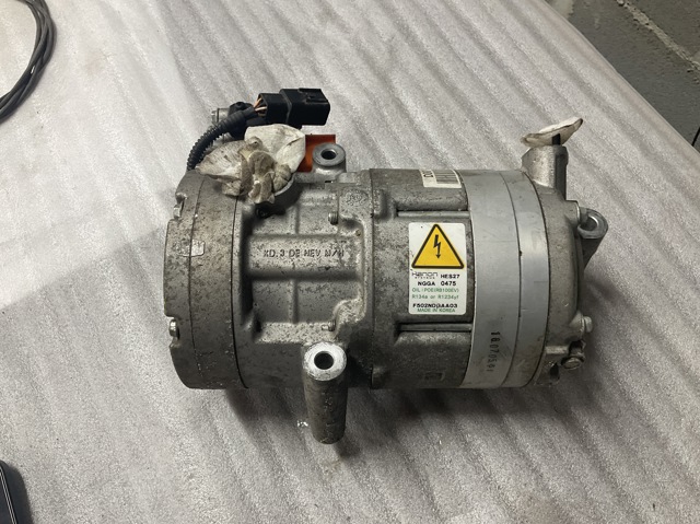 F502NDGAA03 HYUNDAI купить в Павлоград