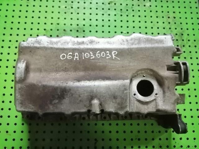 Поддон масляный картера двигателя 06A103603R