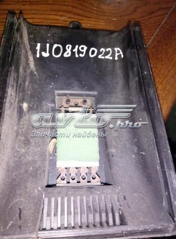 Резистор (сопротивление) вентилятора печки (отопителя салона) 1J0819022A