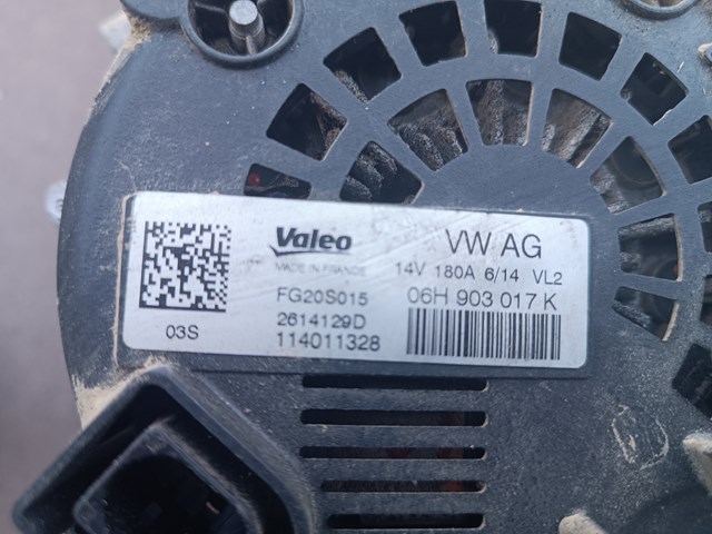Автомобильный генератор 06H903017K VAG