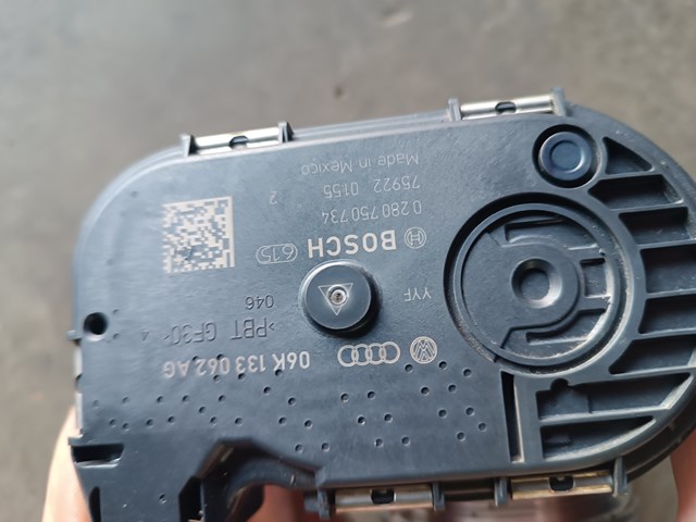 Дроссельная заслонка в сборе 06K133062AG VAG