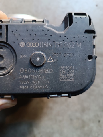 Блок дроссельной заслонки 06K133062M VAG