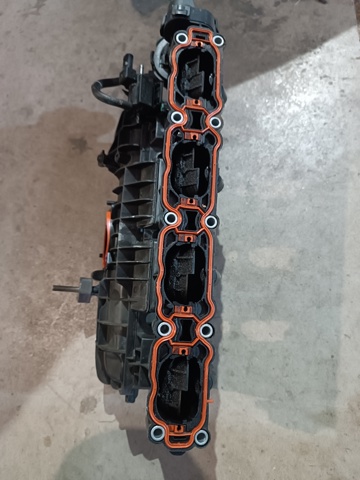 VAG 06L133201BB Впускной коллектор в наличии Павлоград