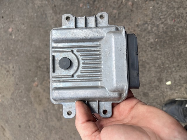VAG 09G927158BD в наличии Полтава