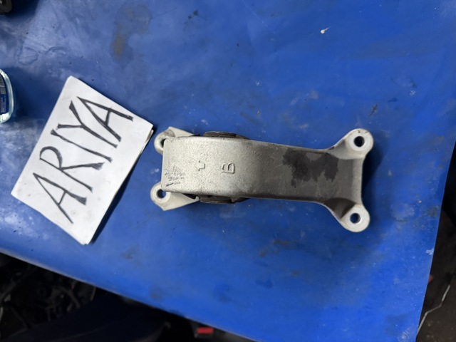 113205MP0A NISSAN Подушка (опора) двигателя задняя купить в Полтава