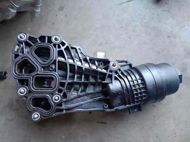 Корпус масляного фильтра 11428580412 BMW
