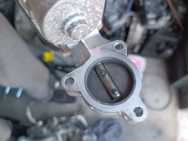 BMW 11718576810 Клапан ЕГР в наличии Киев