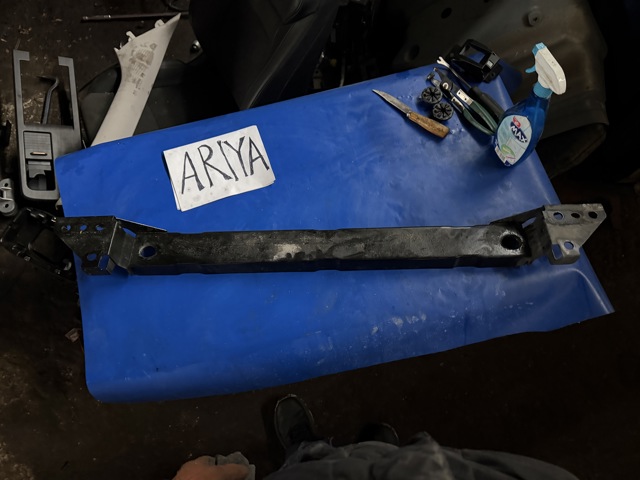 214965MP0B NISSAN Суппорт радиатора нижний (монтажная панель крепления фар) купить в Днепр