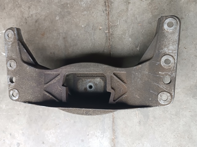 22316761106 BMW Балка крепления коробки передач купить в Тернополь