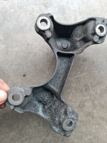 22316796613 BMW Кронштейн подушки КПП купить в Запорожье