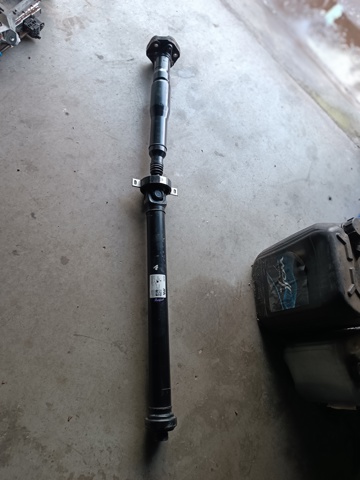 BMW 26108680320 Кардан задний в наличии Киев