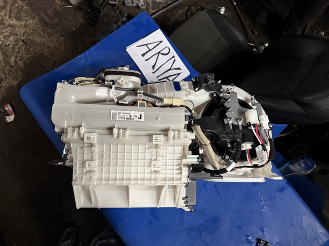Корпус отопителя салона 272105MS4A NISSAN