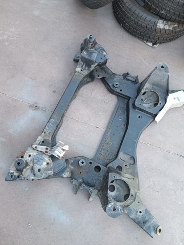 Балка передней подвески 31106891256 BMW