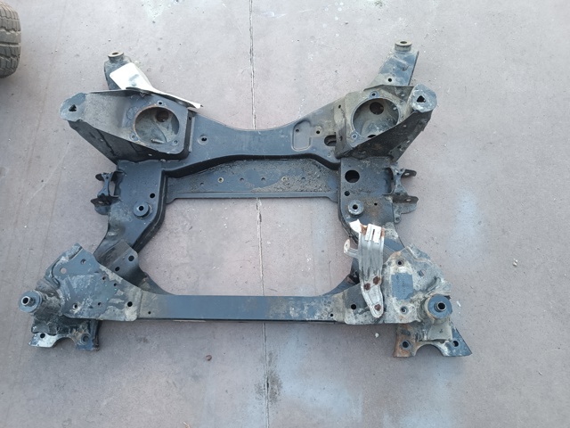 BMW 31106891256 Подрамник передний в наличии Хмельницкий