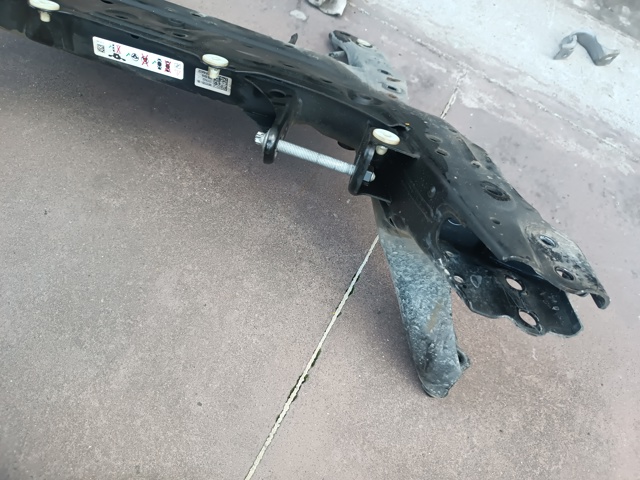 31116872729 BMW Подрамник передний купить в Кривой Рог