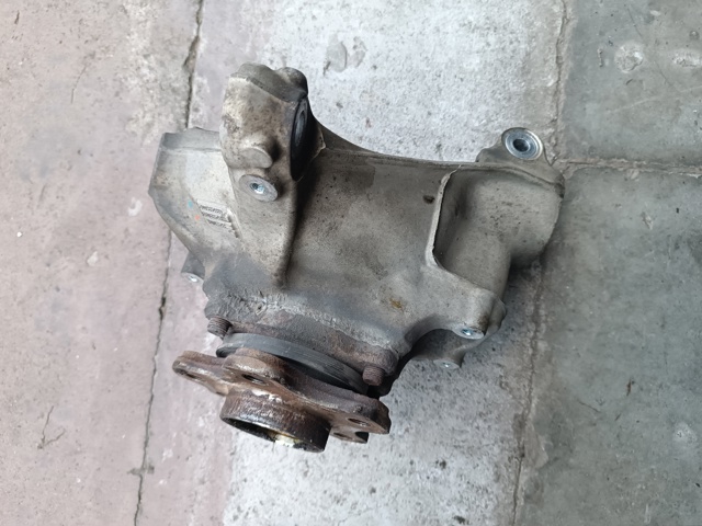 31216882597 BMW Цапфа (поворотный кулак) передний левый купить в Чернигов