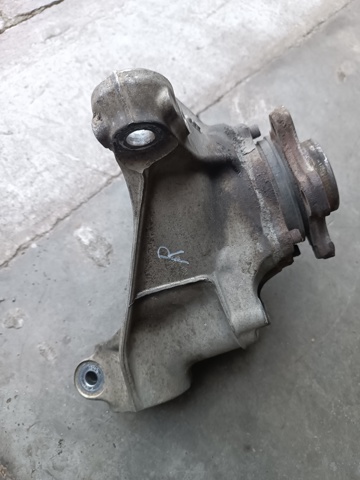 31216882598 BMW Цапфа передняя правая купить в Винница