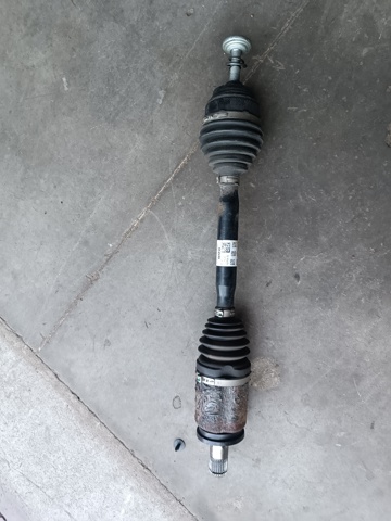 Привод в сборе левый 31608643183 BMW