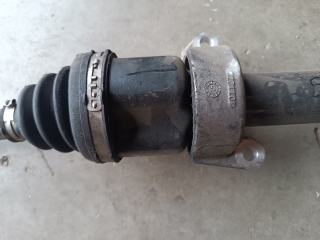 BMW 31608643362 Полуось (привод) передняя правая в наличии Хмельницкий