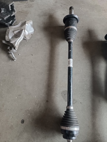 Привод задний 33207646867 BMW