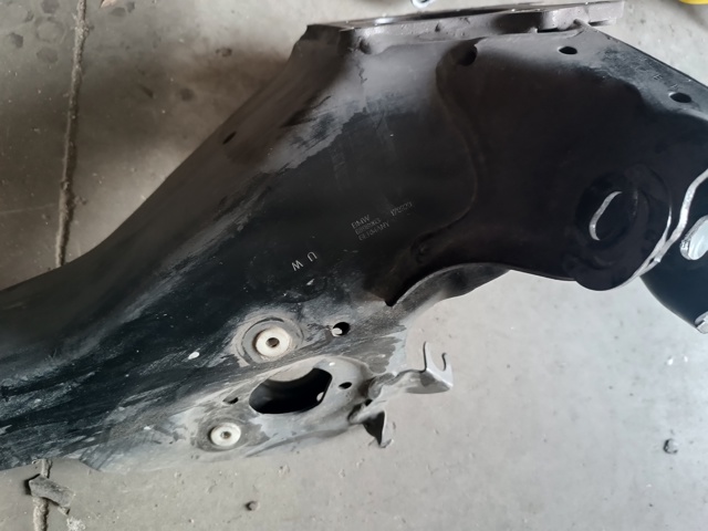 33308842879 BMW Рычаг (тяга) задней подвески продольный нижний левый купить в Запорожье