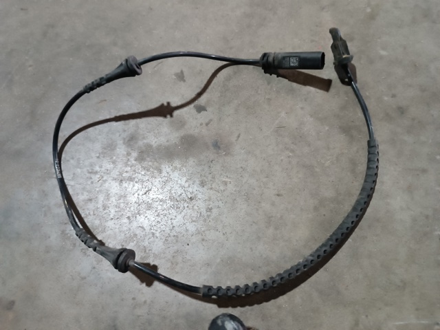 Датчик АБС (ABS) передний 34526871064 BMW