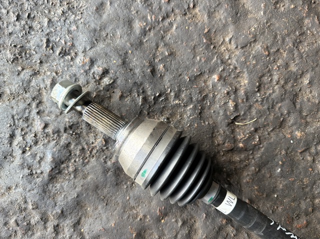 396015MP0B NISSAN Полуось задняя левая купить в Павлоград