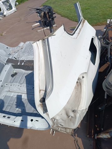 Крыло правое заднее 41007436156 BMW