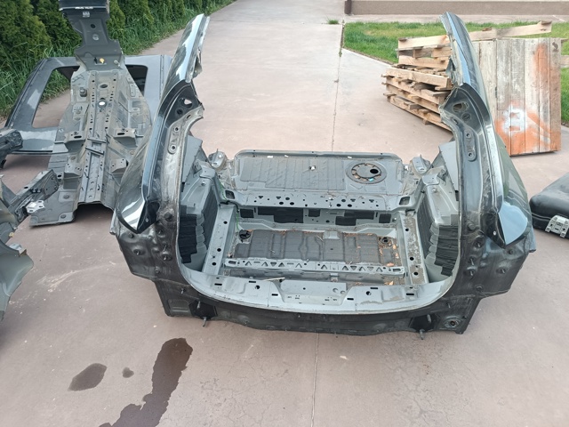 41007467316 BMW Крыло заднее правое купить в Ровно