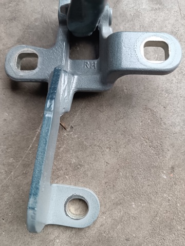 41007494944 BMW Петля задней двери купить в Хмельницкий
