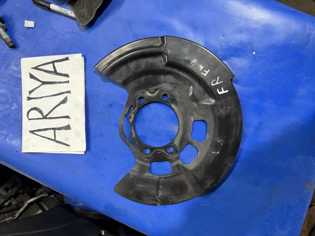 Щиток тормозного диска переднего 411516SA0A NISSAN