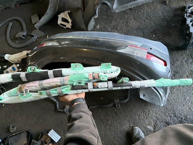 Подушка безопасности, боковая, левая 42669222 GM