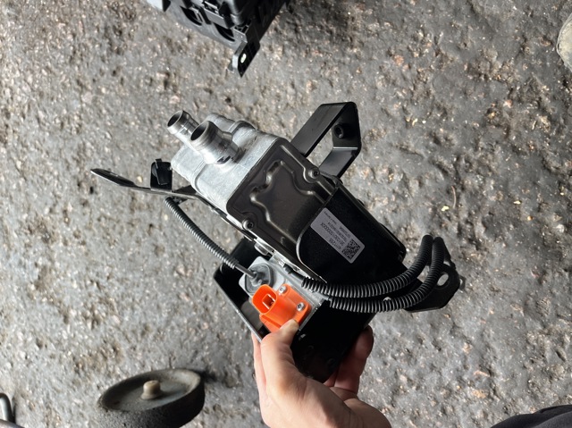 Электро подогреватель охлаждающей жидкости 42771255 GM