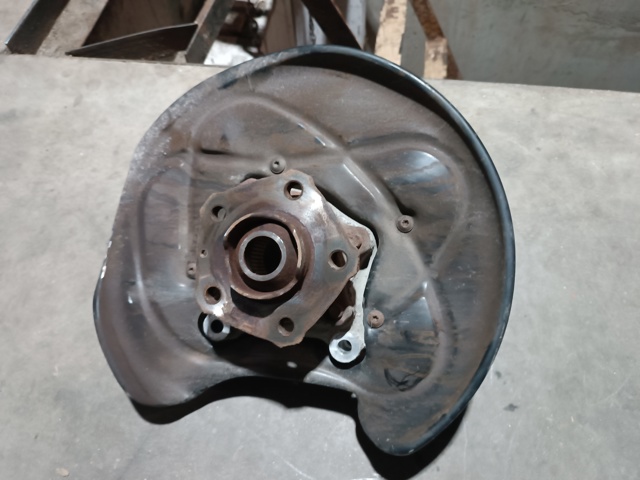 Цапфа - поворотный кулак задний, правый 4KE505432C VAG