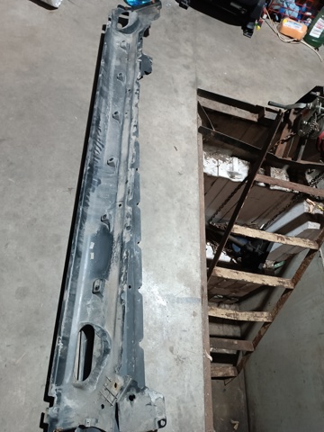 4KE825207C VAG Защита днища левая купить в Львов