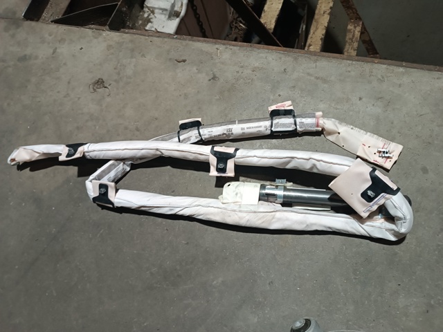 4KE880742E Подушка безопасности (AIRBAG) шторка боковая правая купить Киев