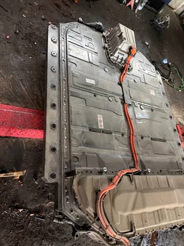 VAG 4KE915100E Батарейный модуль электромобиля в наличии Одесса