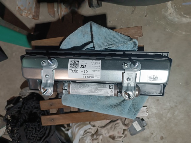 VAG 4KL880842D Подушка безопасности (AIRBAG) пассажирская, защиты коленей в наличии Ирпень