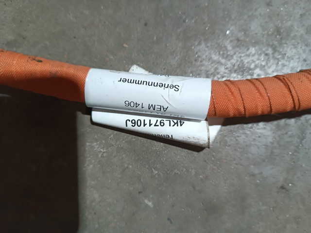 VAG 4KL971106J Порт зарядки в наличии Житомир