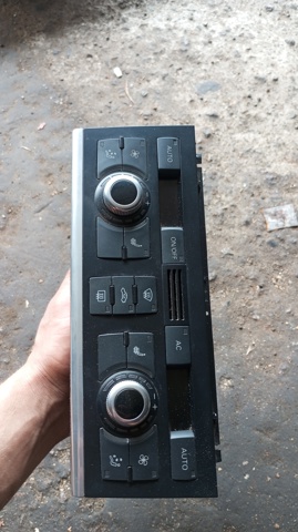 Блок управления режимов отопления 4L0820043AH VAG