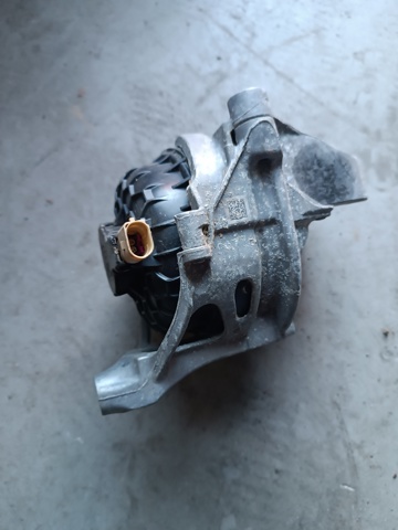 Подушка двигателя 4M0199372FE VAG