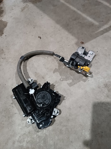 Замок пятой двери 4M0827506D VAG