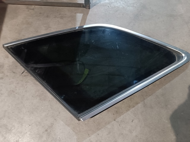 Стекло кузова/багажного отсека, левое 4M0845297B VAG