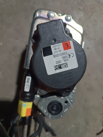 4M0857705KV04 Левый ремень безопасности купить Сумы