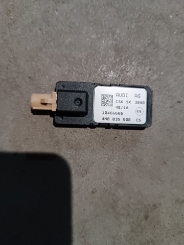 Антенна 4N0035500 VAG