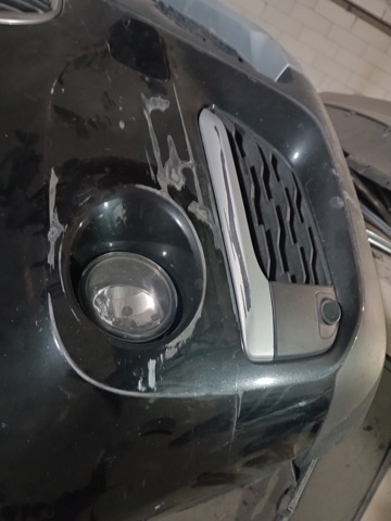 Бампер передний, верхняя часть 51117453566 BMW