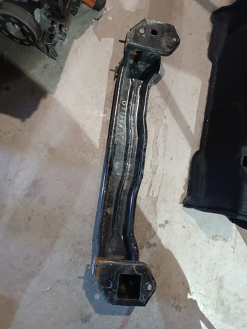 BMW 51127400008 Усилитель бампера заднего в наличии Винница