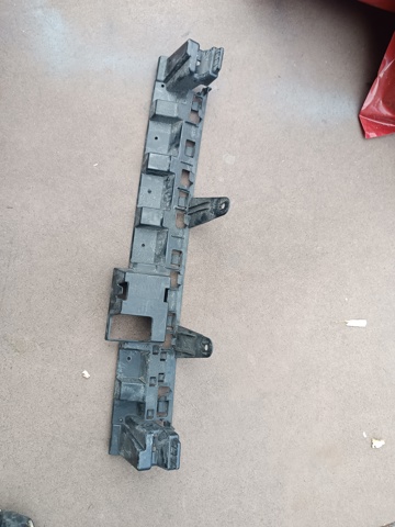 Кронштейн бампера заднего, центральный 51127426443 BMW