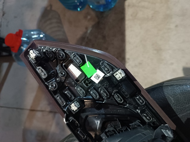 51456820690 BMW Молдинг (накладка) приборной панели "торпедо" центральный купить в Запорожье