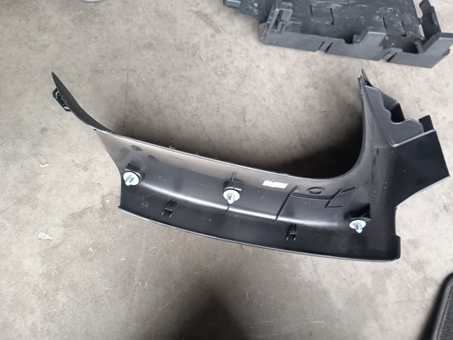 BMW 51497484142 Обшивка (облицовка) крышки багажника (двери 3/5-й задней) в наличии Львов